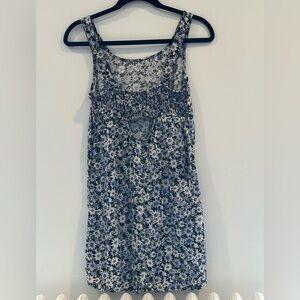 American Eagle Outfitters Blue and White Floral Top